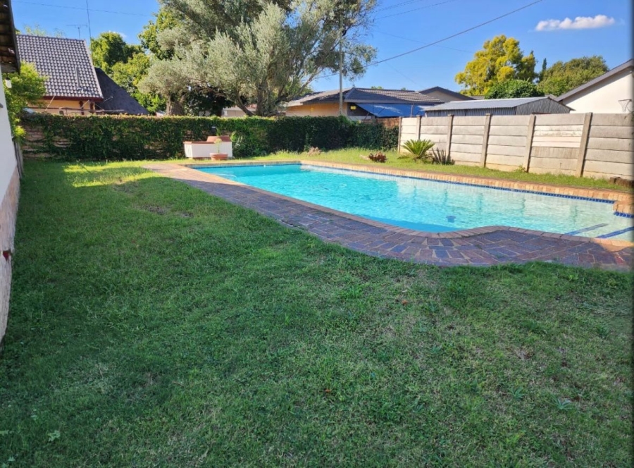 4 Bedroom Property for Sale in Flamwood North West